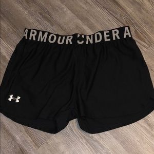 Black Under Armor sport shorts